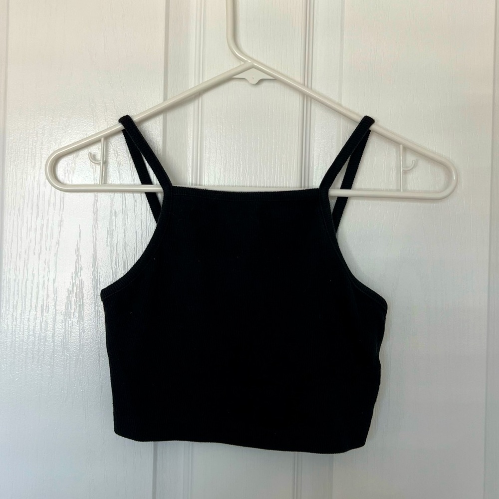 Black crop top